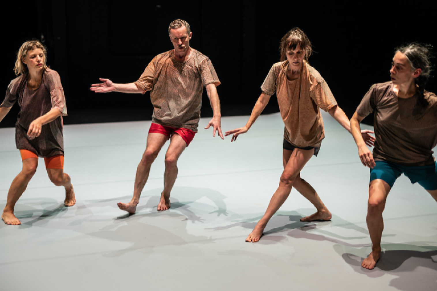 premiere_zoo_thomas_hauert_theatre_les_tanneurs_20221018.png premiere_zoo_thomas_hauert_theatre_les_tanneurs_20221018.png