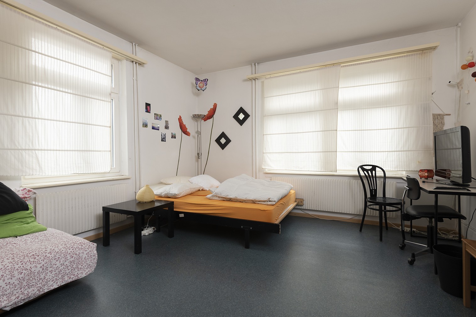 schlafzimmer_1_gaestehaus.jpg schlafzimmer_1_gaestehaus.jpg