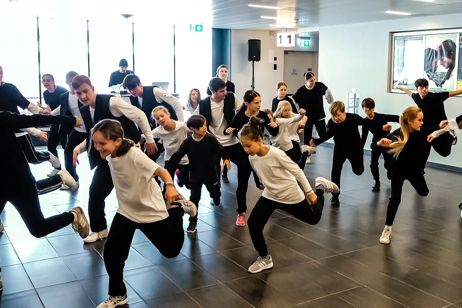 still_grade-4-2.jpg still_grade-4-2.jpg